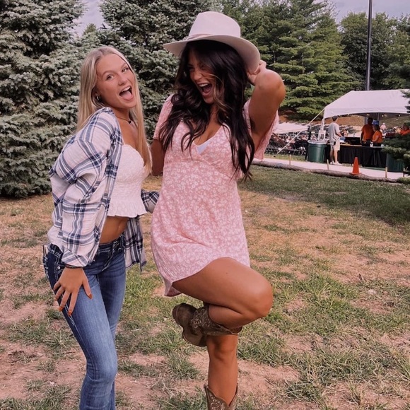 Billabong pink dress - Picture 2 of 8